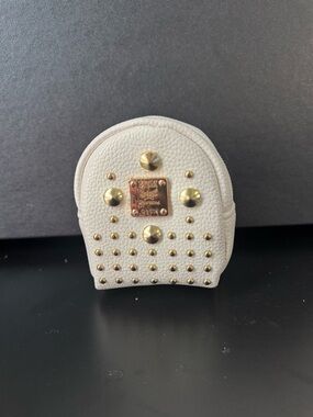 Source Unknown White Studded Leather Key & Card Holder with Gold Accents